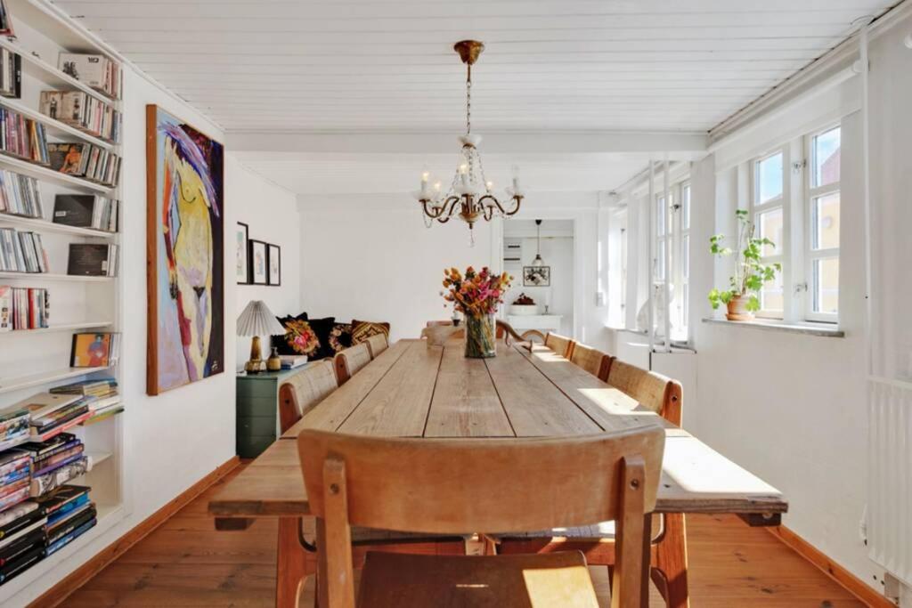 Hyggeligt Gammelt Fiskerhus I Marstal Villa Luaran gambar