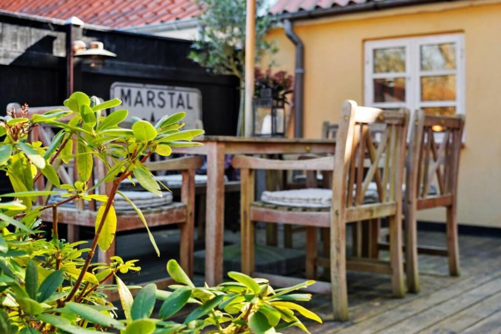 Hyggeligt Gammelt Fiskerhus I Marstal Villa Luaran gambar